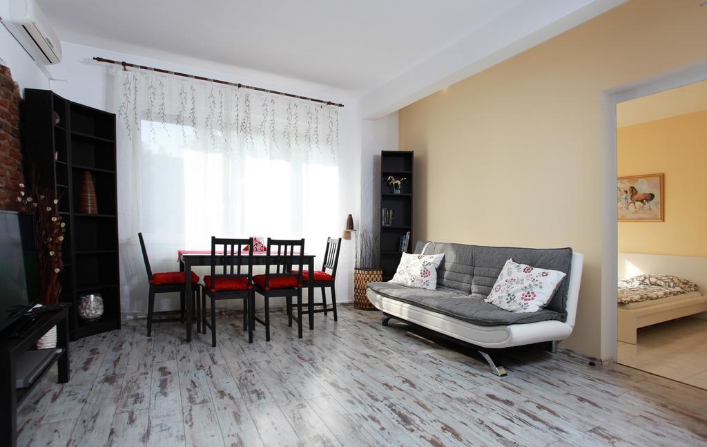 Raya Maisonette Sofia Room photo